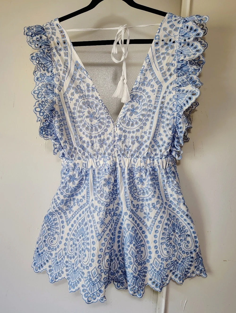 Embellished mini romper floral embroidery eyelets scalloped edges Cotton Sz L. - Picture 5 of 15